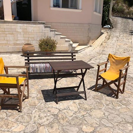Apelati Hotel Keri Екстериор снимка