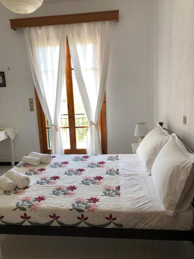 Apelati Hotel Keri Екстериор снимка
