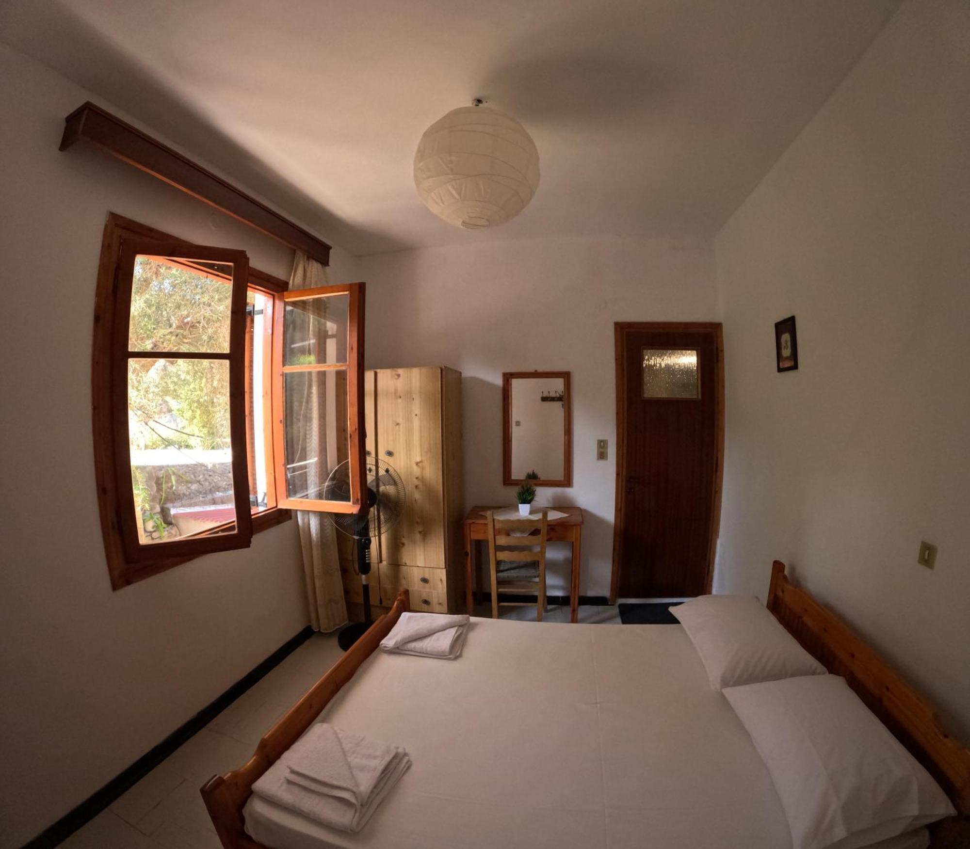 Apelati Hotel Keri Екстериор снимка
